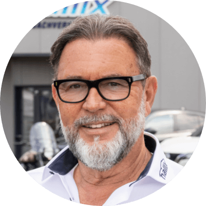 Kfz Sachverständigenbüro Hallix, Geschäftsführer Oliver Hallix